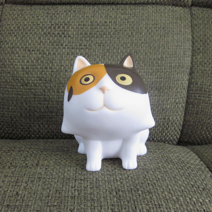 Shenzhen cartoon mini cat vinyl piggy boxes money bank toys for saving coines or decoration