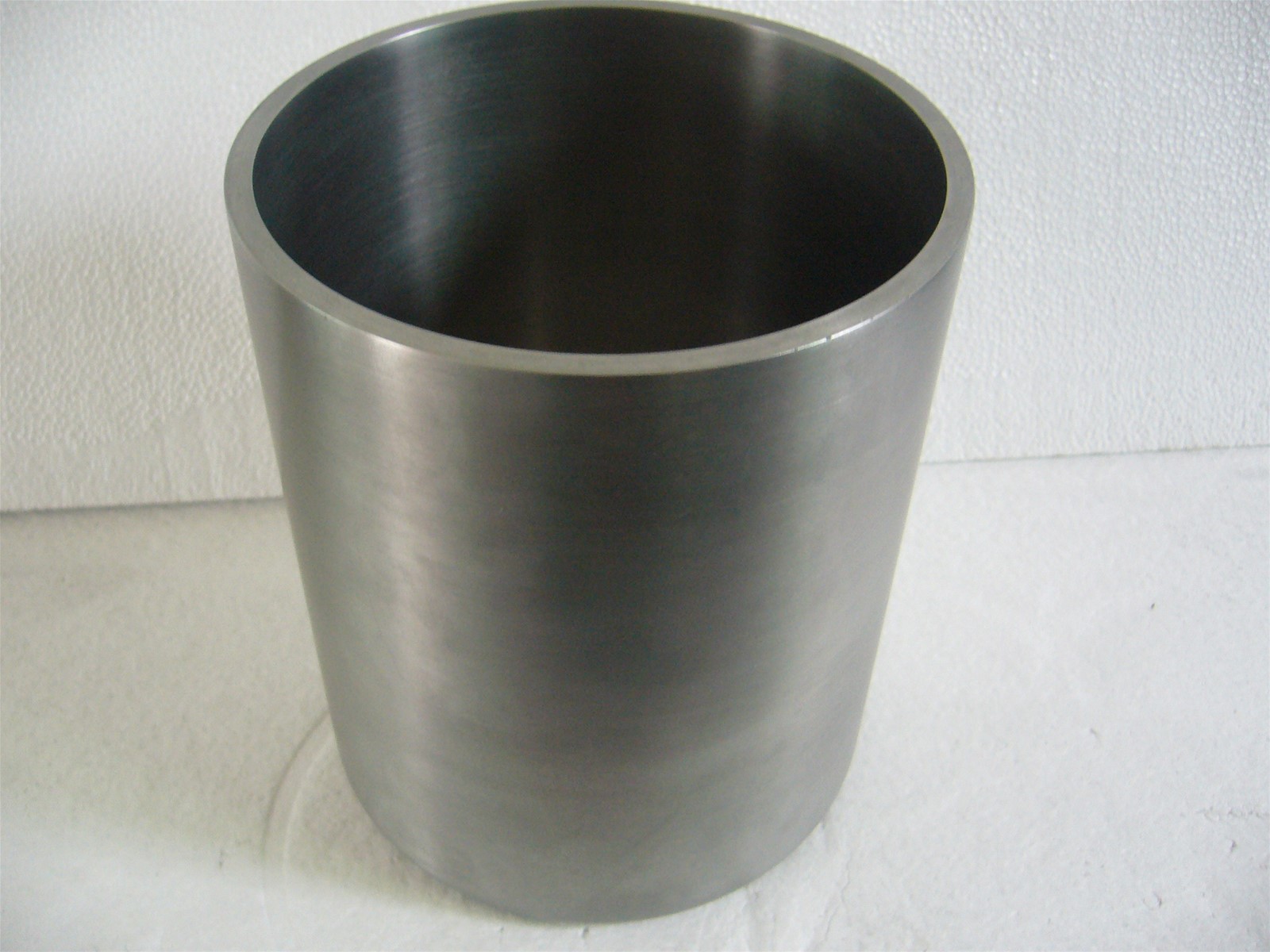 Tungsten Crucible with Lathing Forged Sintering
