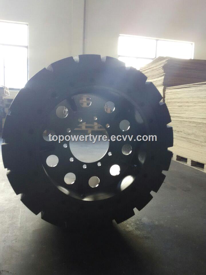 Vented solid tyres 1098x500 for Reach Stacker in port