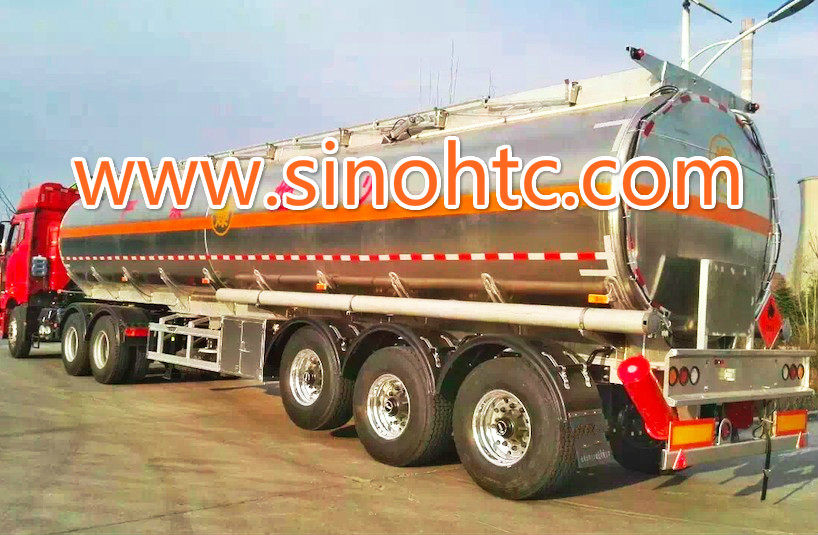 TriAxle Chemical Liquid Tanker Semi Truck Trailer HTC9400GHY