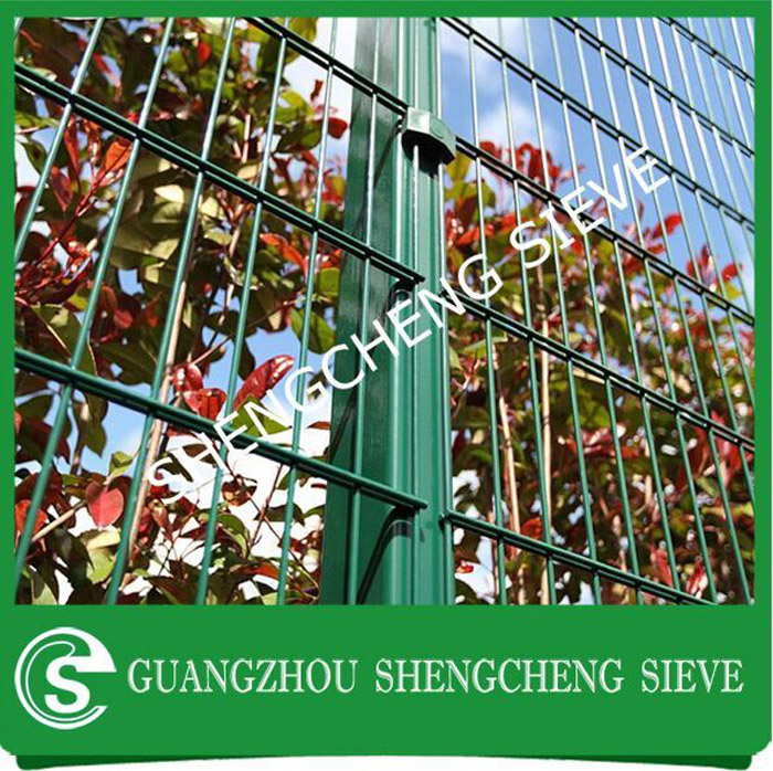 Heavy gauge welded wire mesh security double wire fencing for sale