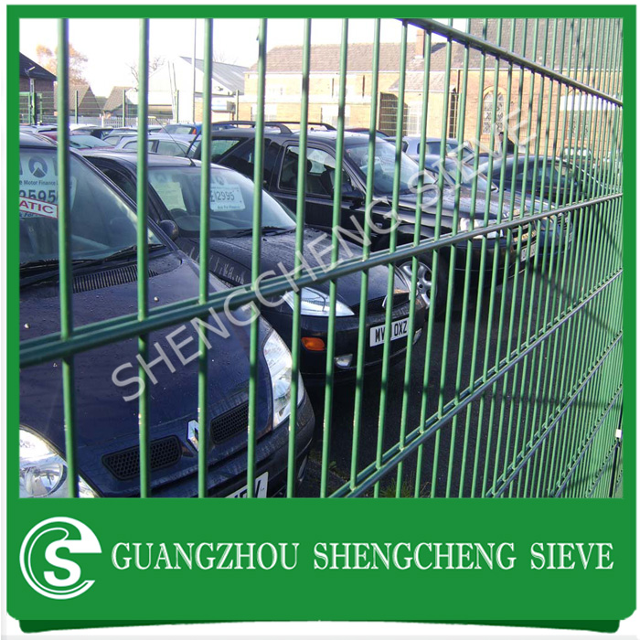 Galvanized steel powder coated green Nylofor 2d for boundary