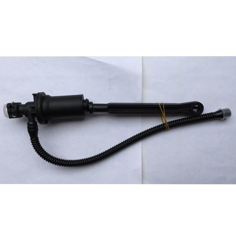 Clutch master cylinder 8200506488 for RENAULT TRAFIC II OPEL VIVARO NISSAN PRIMASTAR