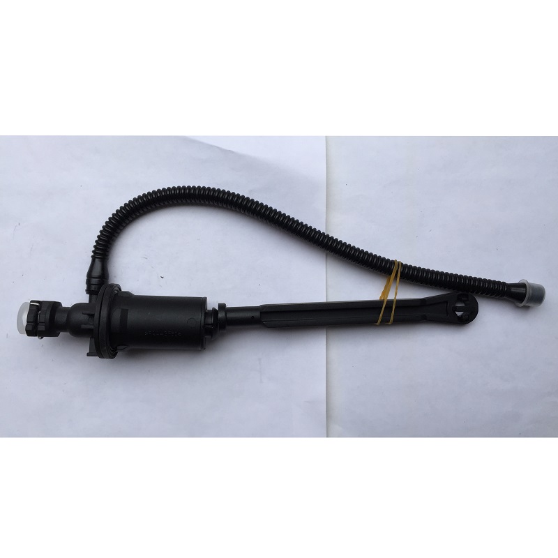Clutch master cylinder 8200506488 for RENAULT TRAFIC II OPEL VIVARO NISSAN PRIMASTAR