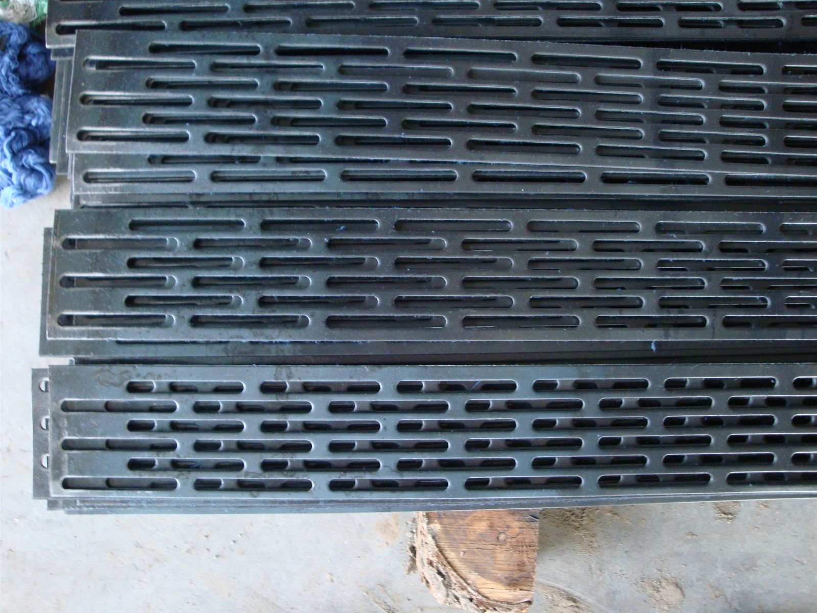 122x122m anodizing diamond perforated sheet metal for Africa
