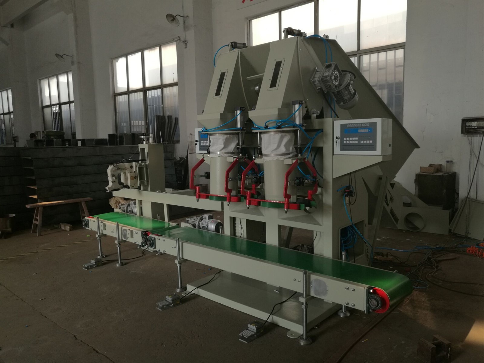 Charcoal Bagging Machine