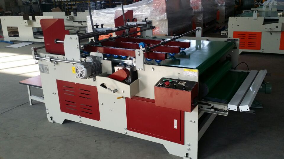 Semi automatic folder gluer