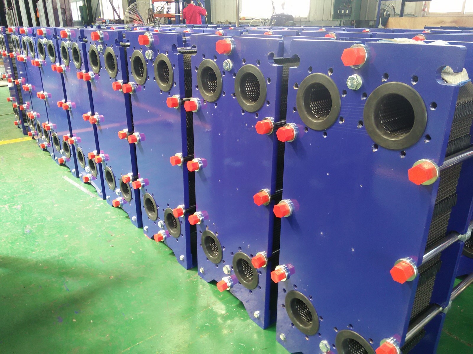 Plate shell heat exchanger