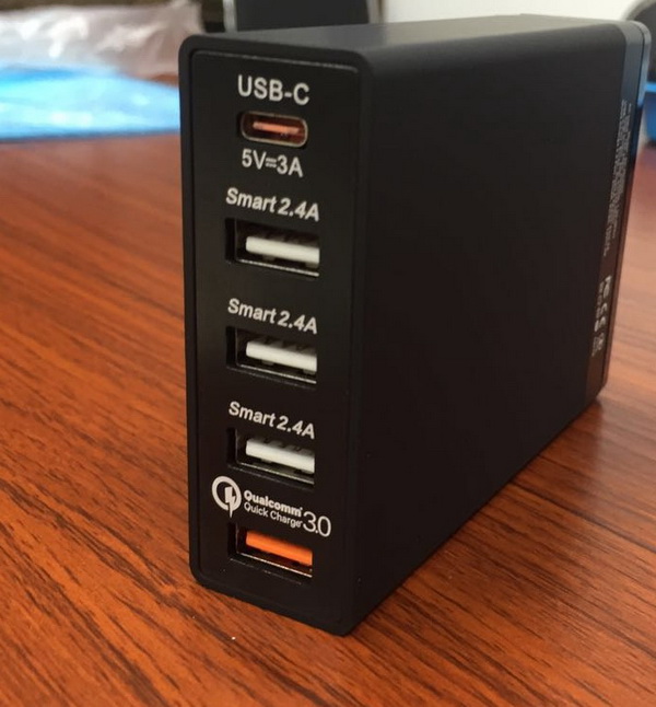 Qualcomm Certified68W Quick Charge 30 5 Port USB Desktop Charger TypeC Port