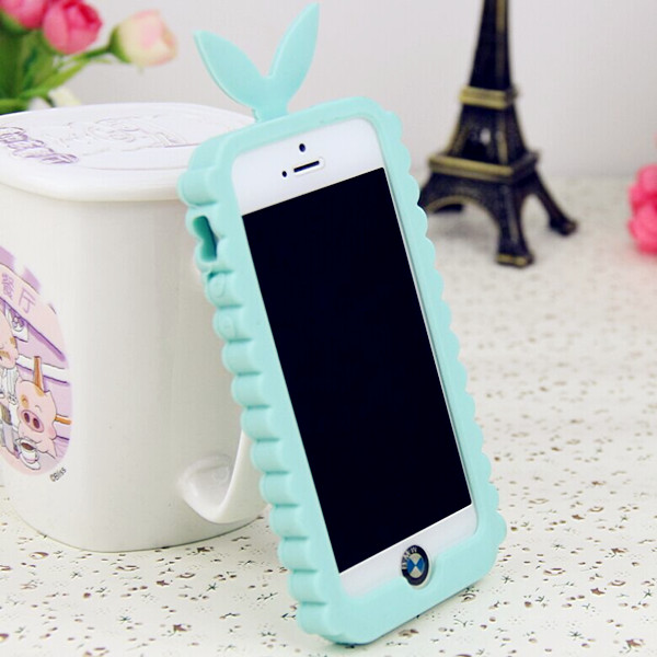 Wholesale Custom Cute Doll Silicone Cell Phone Cover