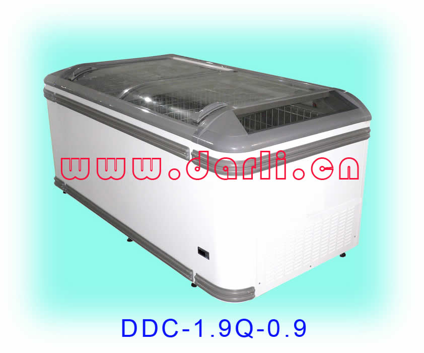 Curved Lid Freezer