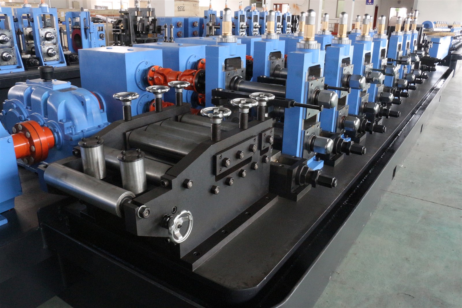 Sell square tube forming machine