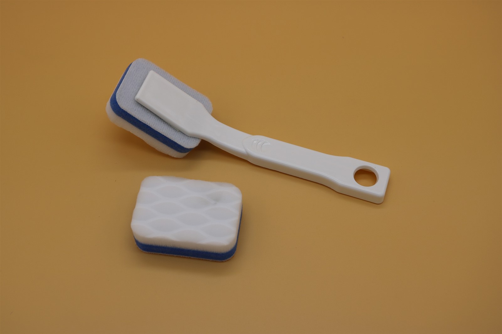 magic melamine eraser sponge brush