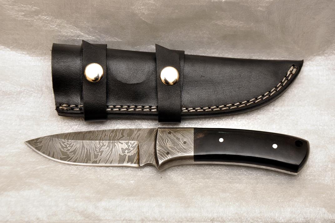 Damascus Fixed Blade Knife