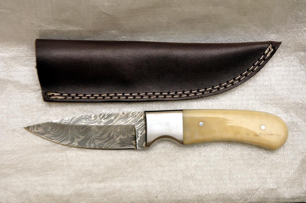 Damascus Fixed Blade Knife