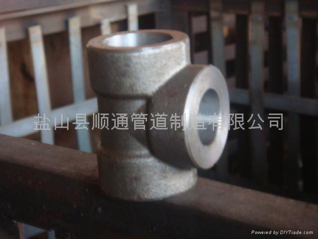 Socket Tee