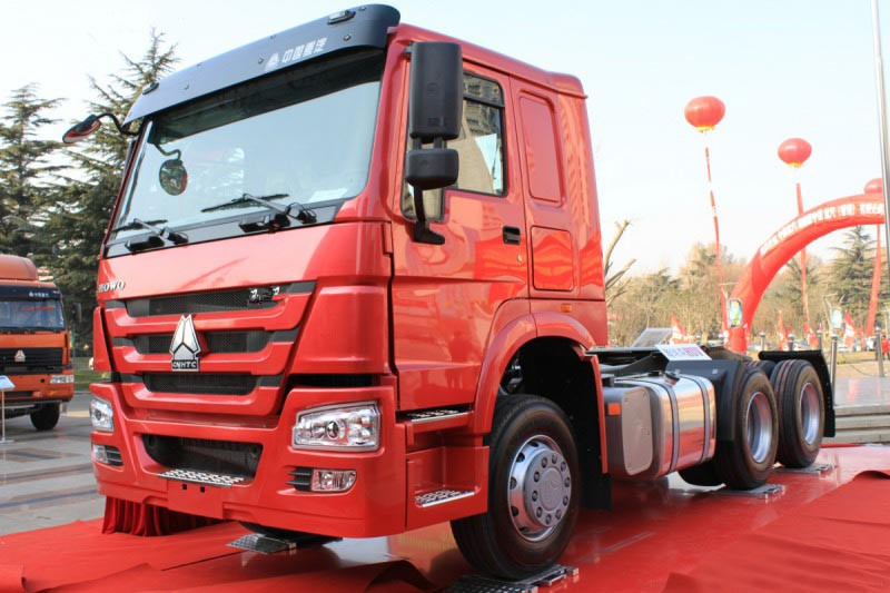 China Tractor Truck Tractor Head 371hp Loading 3040 Tons