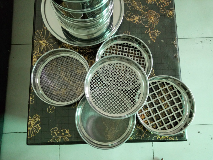 Standard high precision test sieve shaker for powder analysis