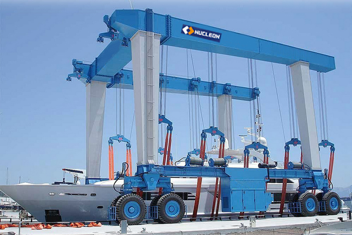 Hot Sale Mobile Yacht Boat Hoist Lift Gantry Crane Hot Sale Mobile Yacht Boat Hoist Lift Gantry Crane