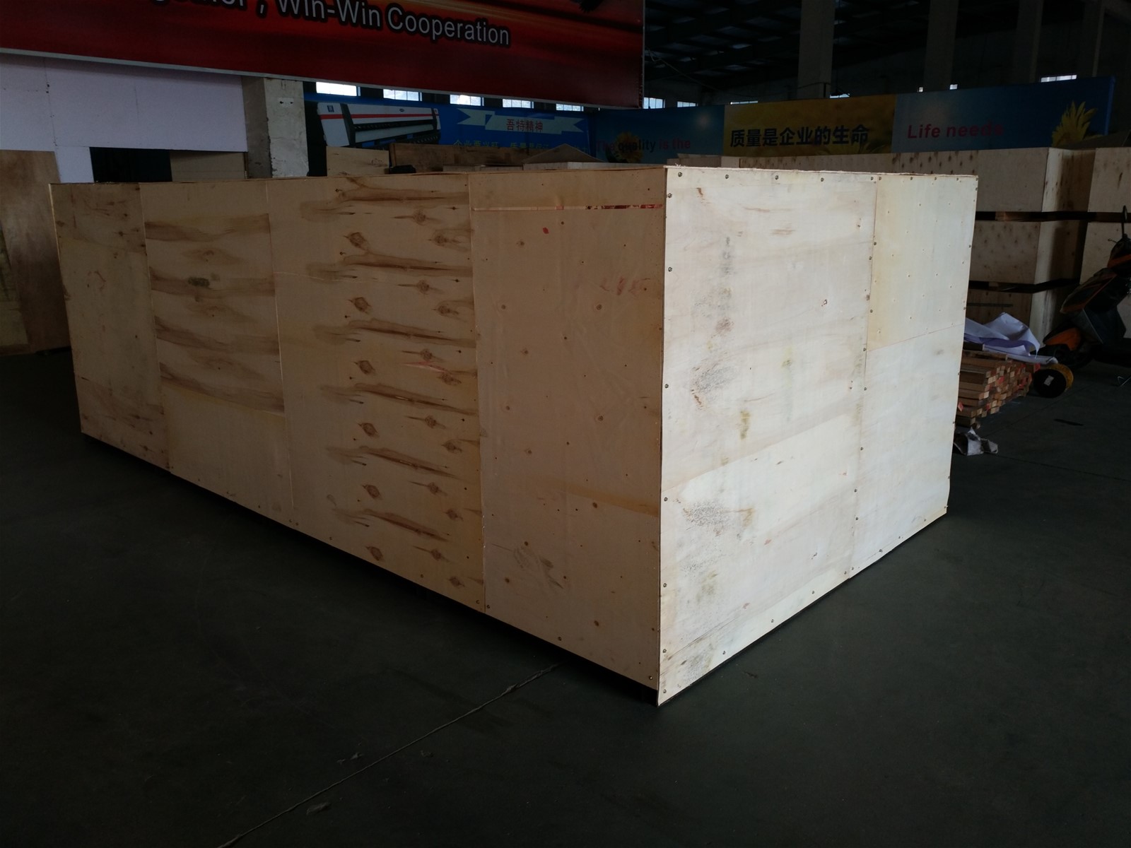 Large UV Flatbed Printer with DX7 Heads for Flat Rigid Material