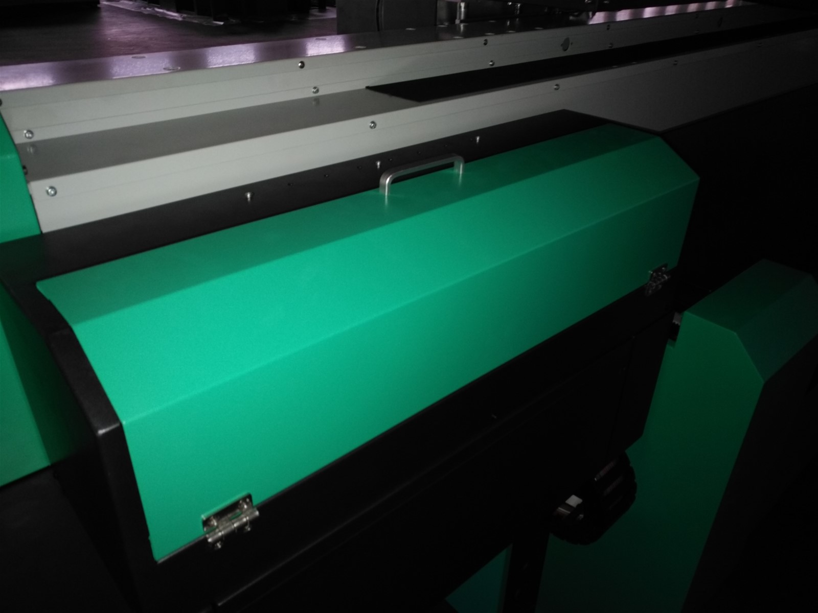 Large UV Flatbed Printer with DX7 Heads for Flat Rigid Material