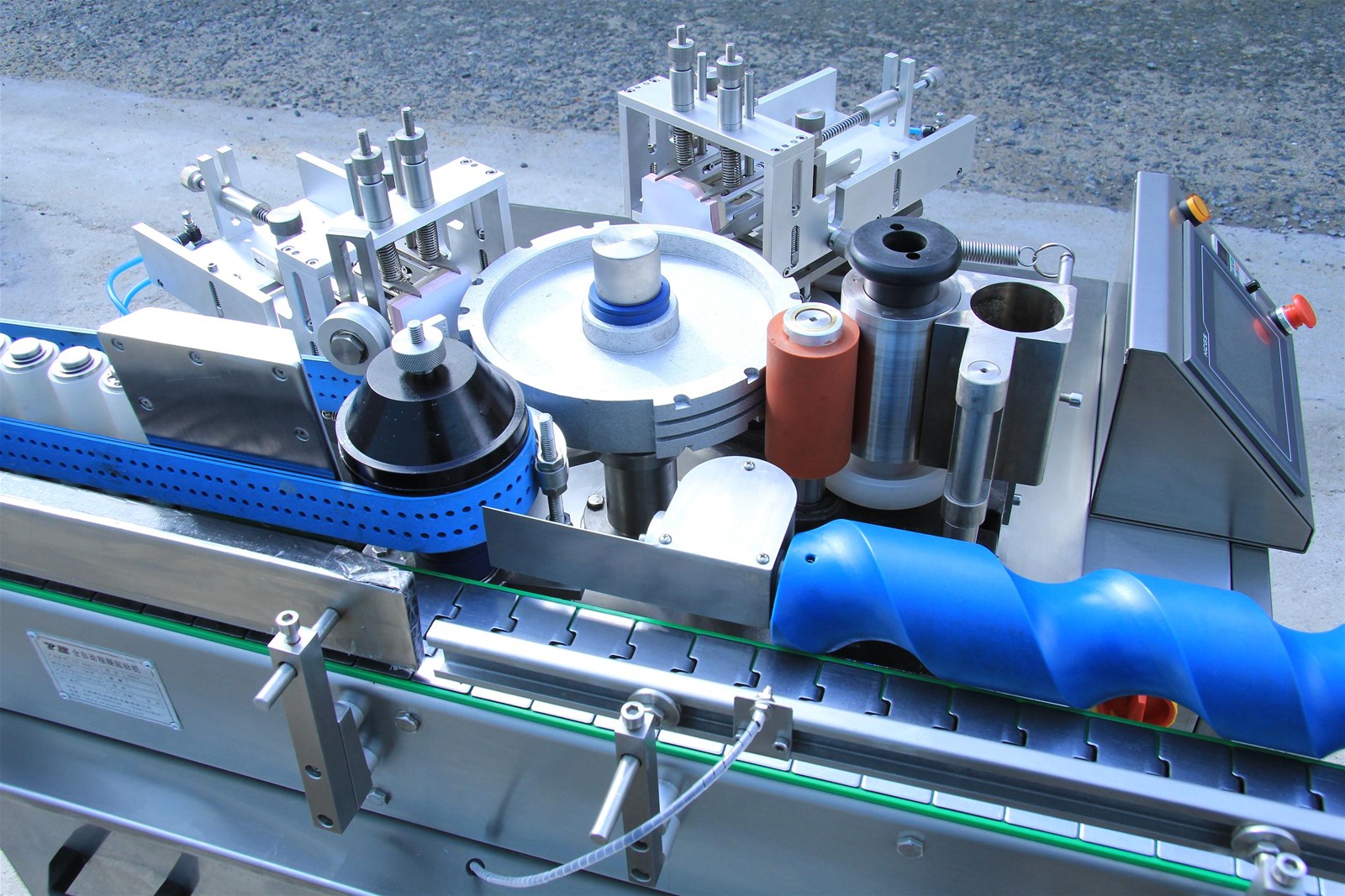 liquid glue labeling machine for glass bottles