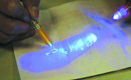 Wholesale Invisible Ink Pen with UV Light Secret Message Pen UV Pen