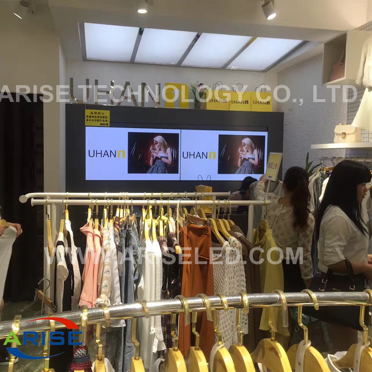P1667 indoor HD LED display P1914 indoor HD LED display Full color P12 HD indoor LED video display