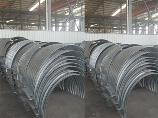 Connecting band for corrugated steel pipe