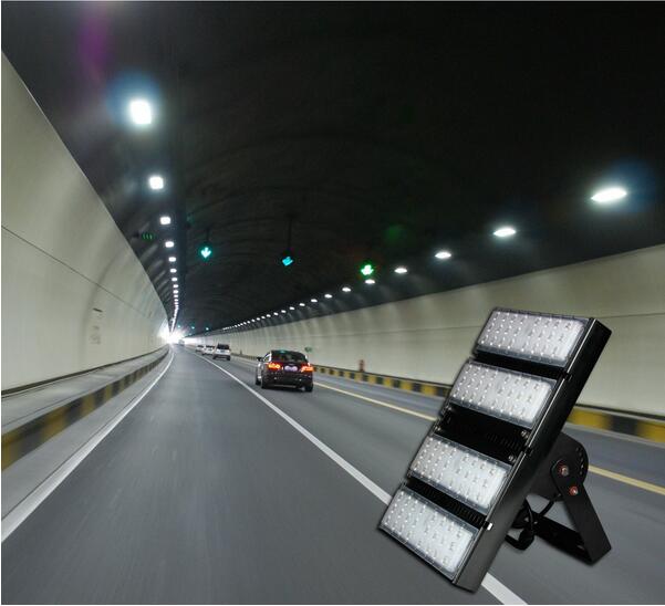 Outdoor High Power 200W 300w 450W 600w high pole LED football field stadium flood lighting