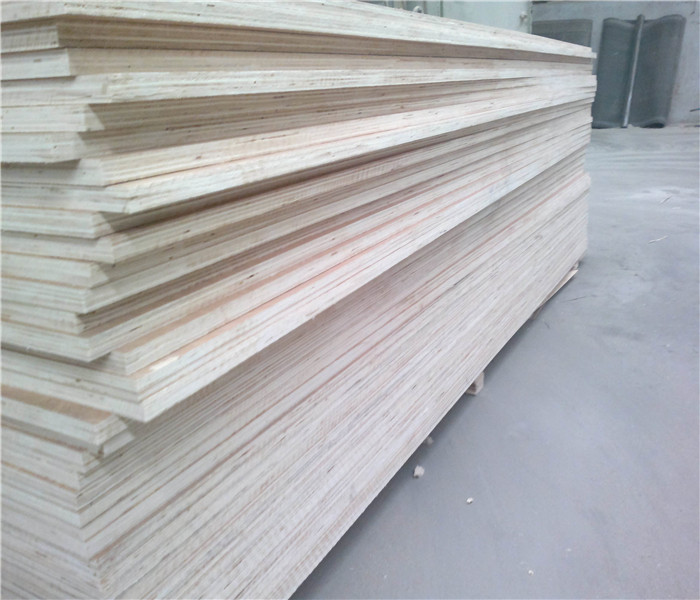 1220x2440x18mm Okoume Plywood Poplar core for construction to middle est countries