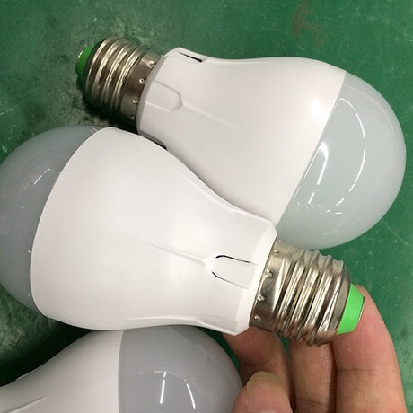 E27 7w Energy Saving Motion Sensor LED GLOBE Bulb Light