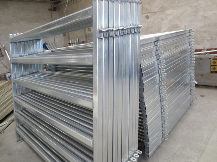 18X21m Oval Pipe Welding Steel Horse Panels