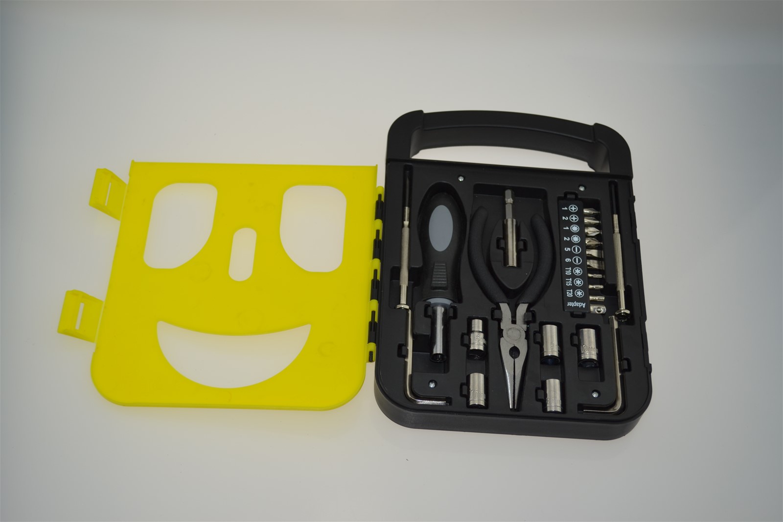 22 Piece Smile Shaped Hand Tool Set Kit