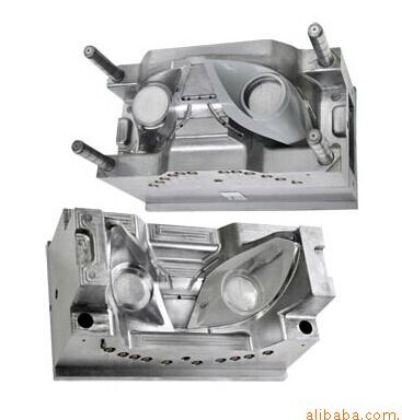 China Plastic Mould Blow Mould and Injection Mould supplier