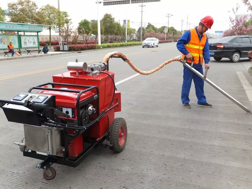 Road Crack Sealing Machine for Asphalt Surface