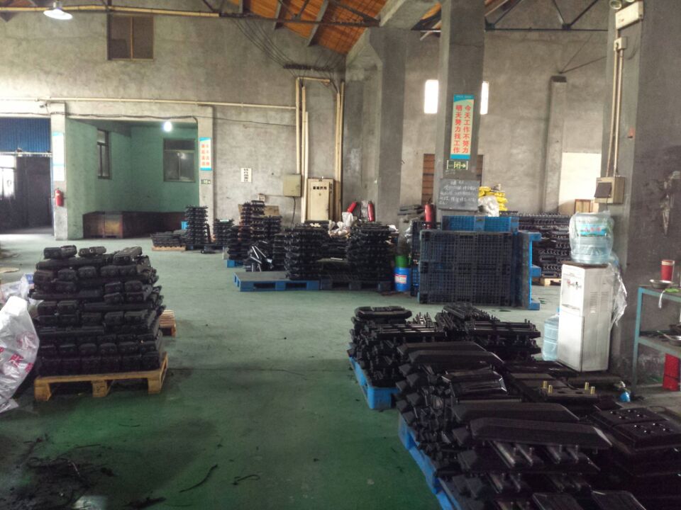 Rubber Pad for Excavator Yanmar Vio30 300B