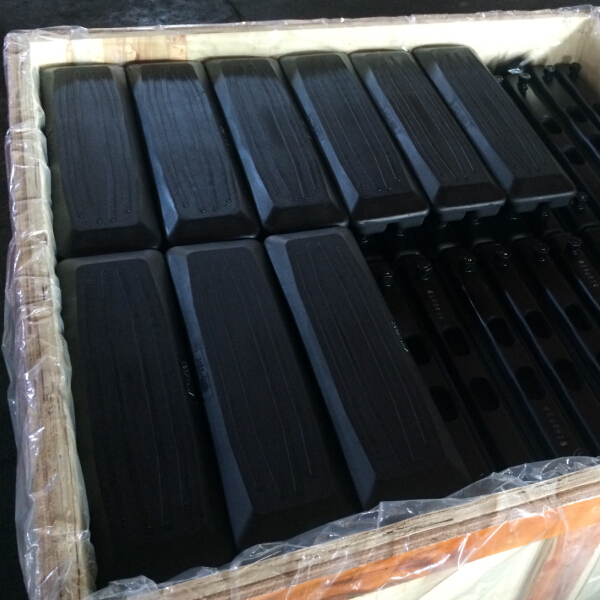 Rubber track pads 500171 for SK100SK135 excavators Rubber track pads 500171 for SK100SK135 excavators