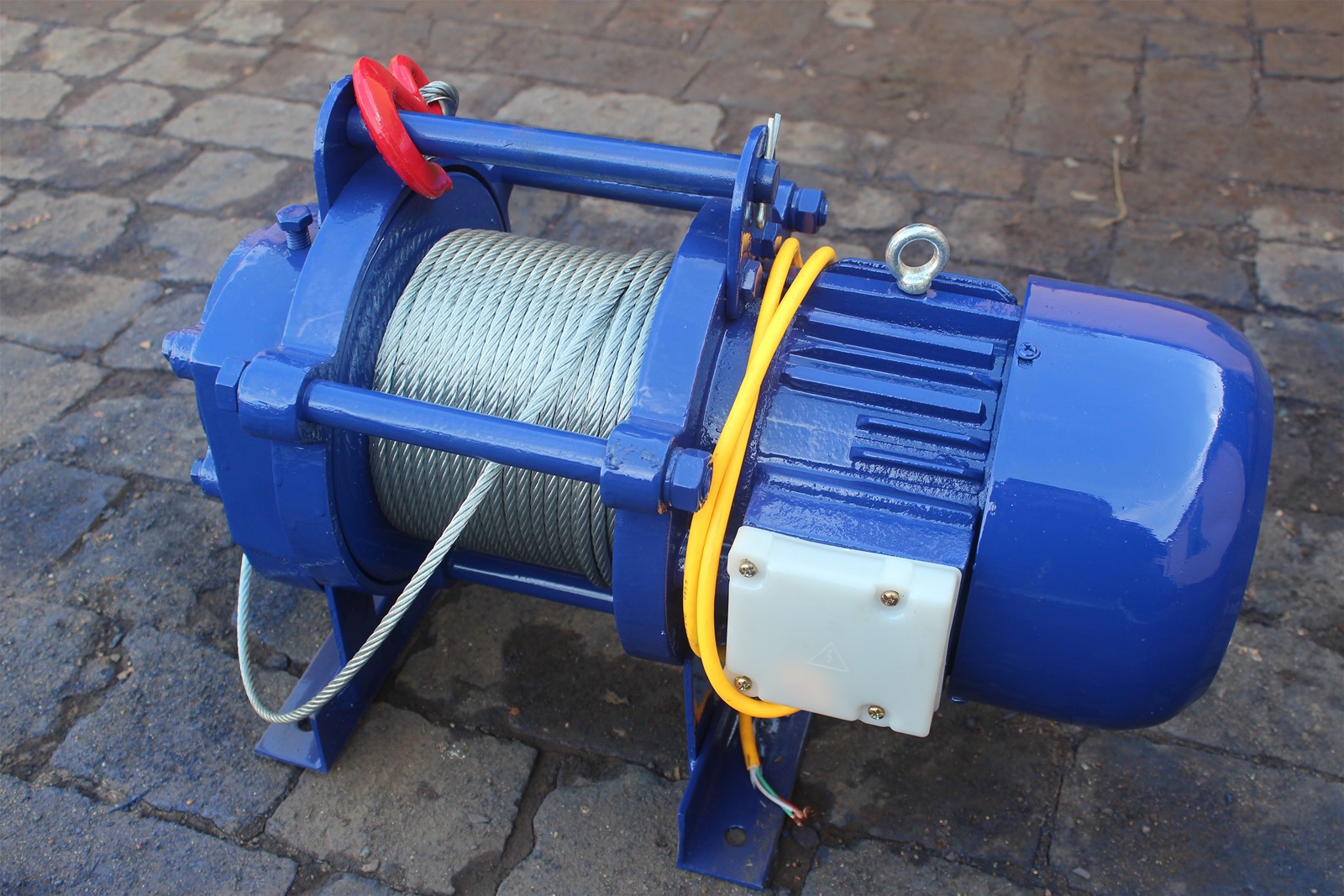 Electric Cable Pulling Winch 220 Volt Electric Winch 2000kg