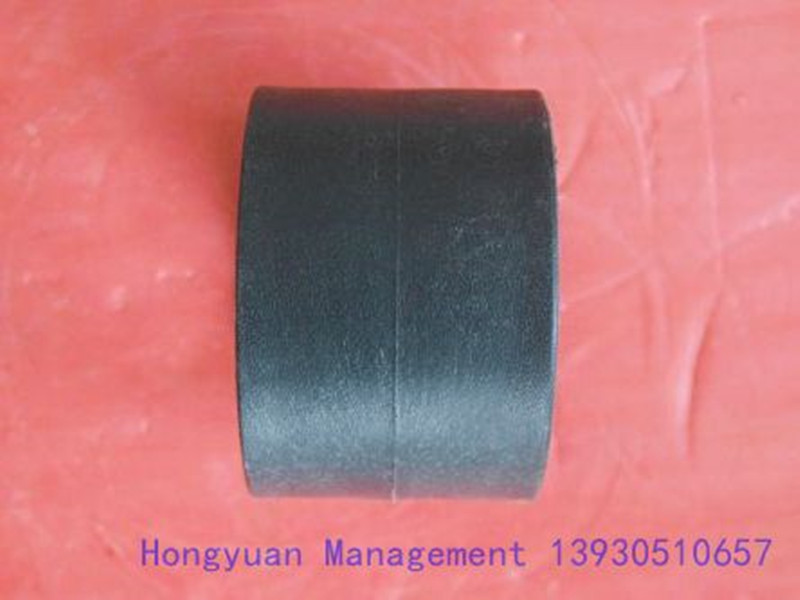 Black Plastic Pipe Fitting PE Socket Equal Coupling