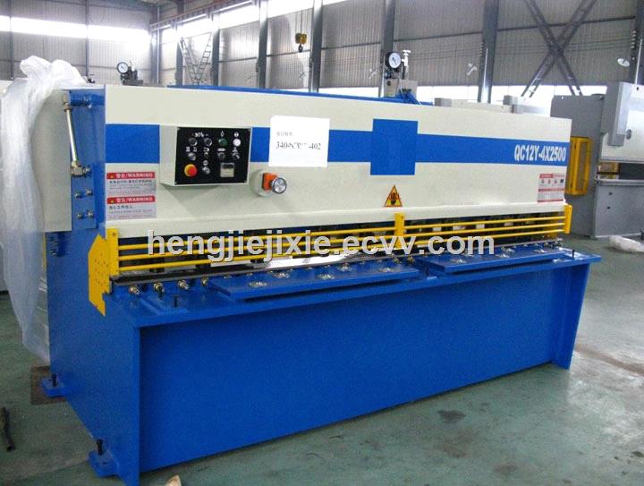 Pendulum Shearing Machine by Hydraulic Pendulum Shaft