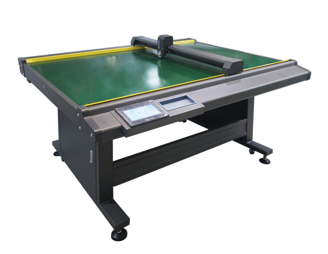 RZCAM51209A Computer Automatic Pattern cutting machine