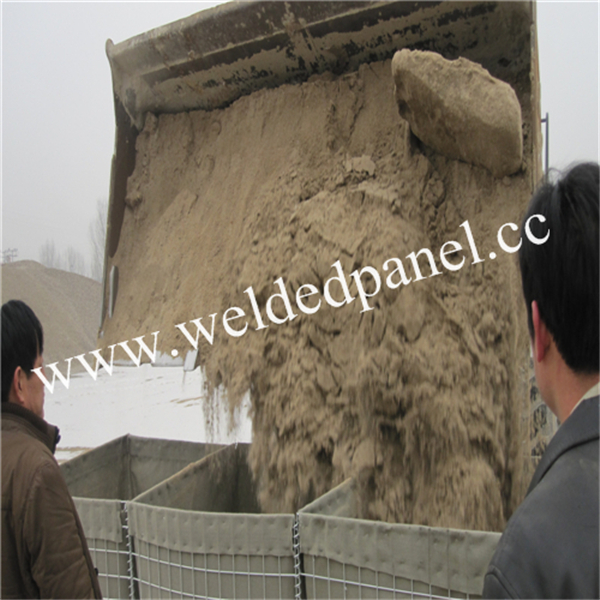 types of military barriers hesco Barrier