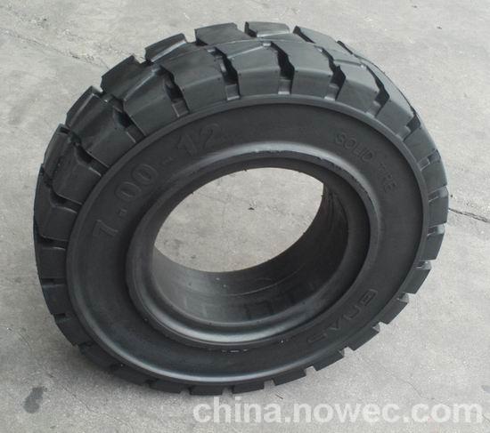 70012 solid forklift tires solid forklift tyre