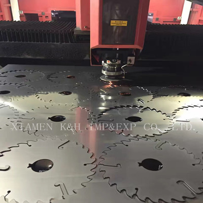 multirip circular saw blade with the raker