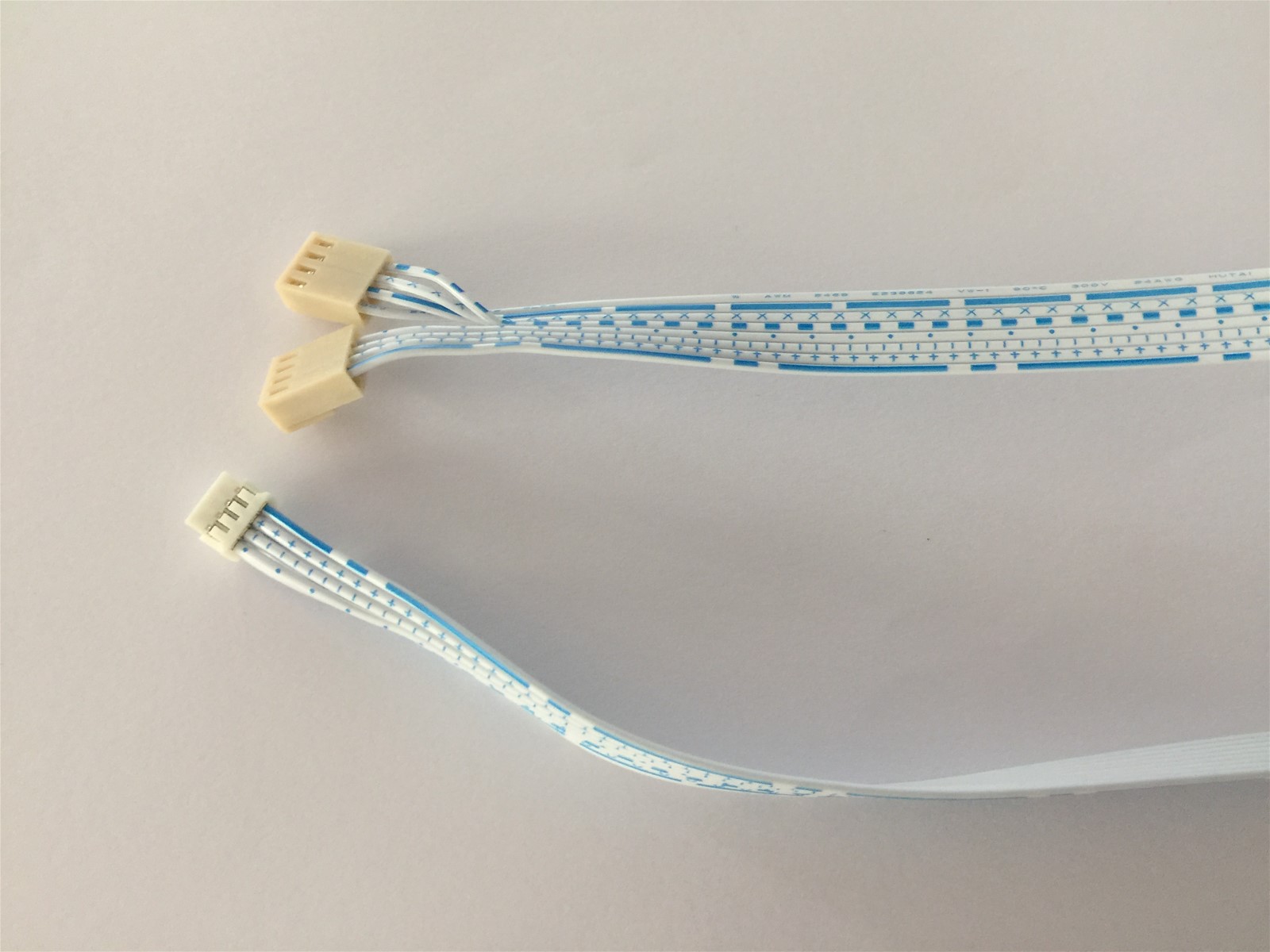 customized Flat cable complies with UL and RoHS standards 3P Colorful Flat Cable with PE Insulation
