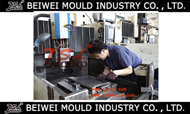 Premium customized plastic fish crate mould