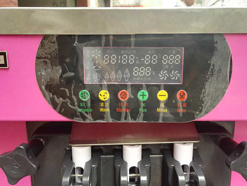 Softy Ice Cream Making MachineYogurt Ice Cream MachineR22 Steel ice cream machine with 3 flavor