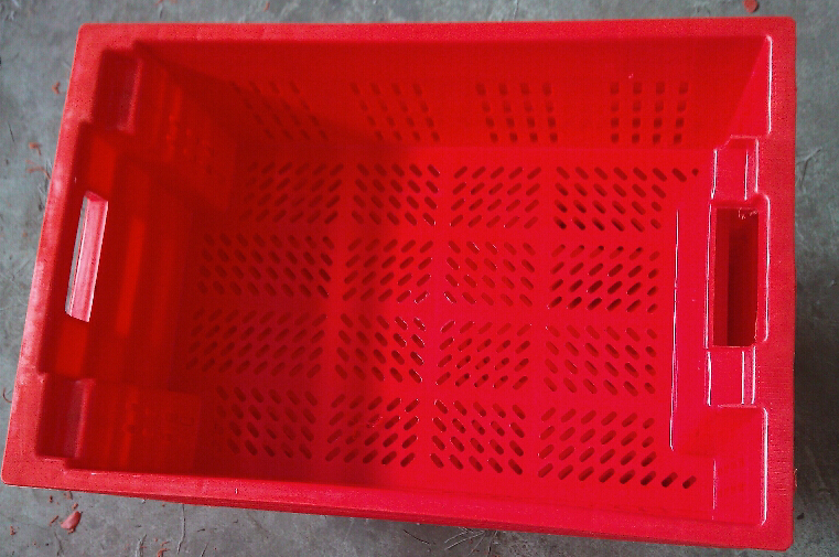 plastic fish crate