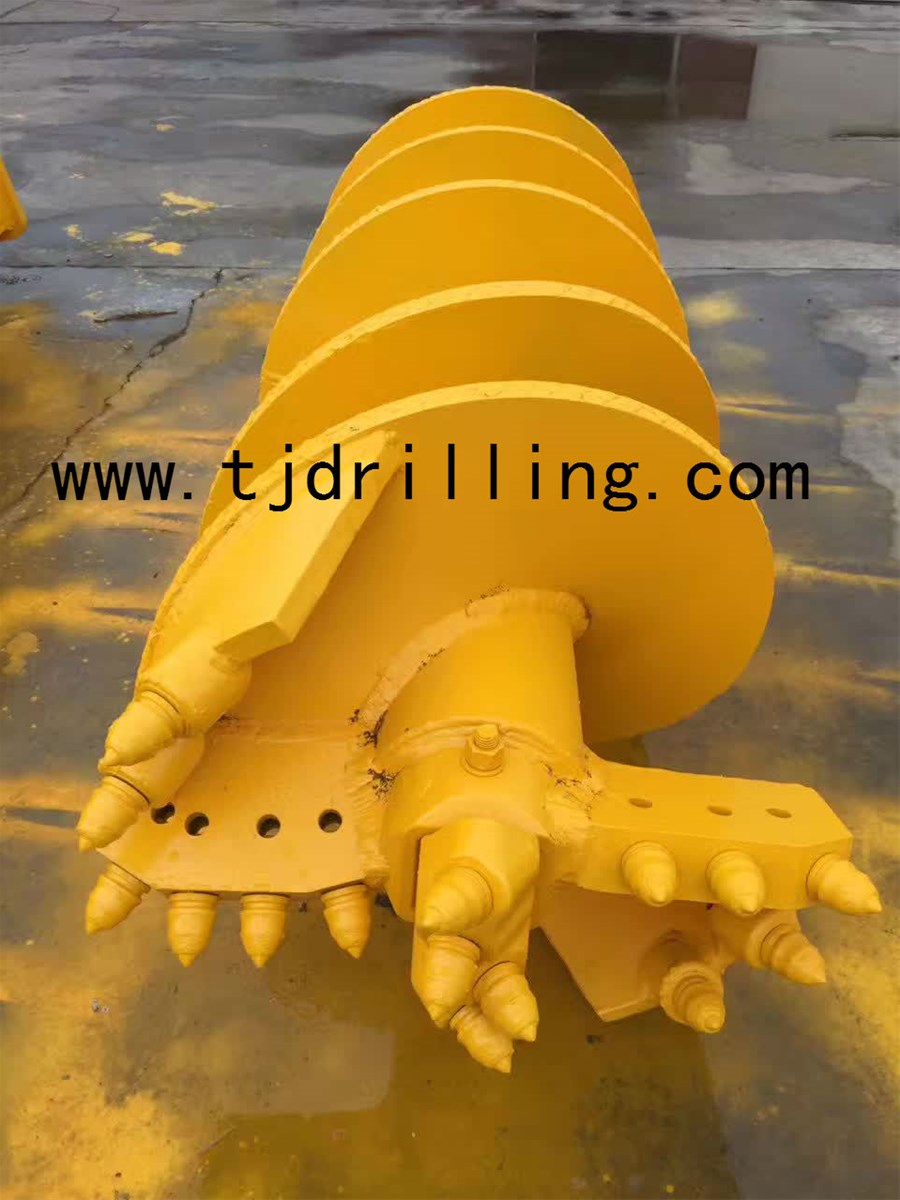 Straight rock augers with center pilot